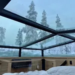 Lapland Luxury Igloos B