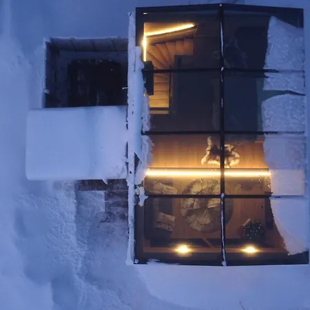 Villa Lapland Luxury Igloos B *