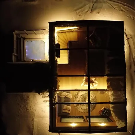 Lapland Luxury Igloos B ヴィラ